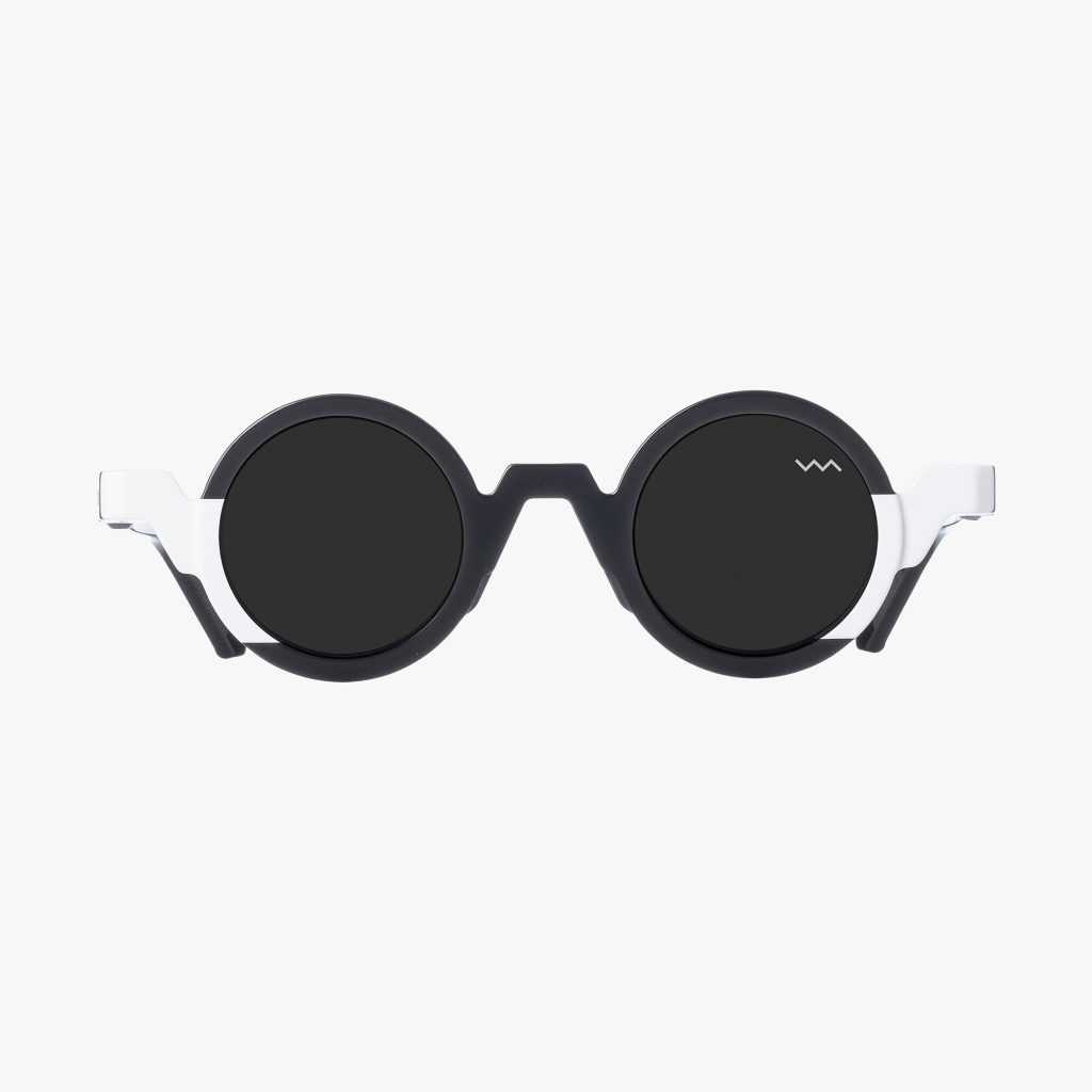 WL0105 in White with Barberini Mineral Crystal Lenses is a round-shaped sunglass frame from the VAVA WHITE LABEL. Handmade in Italy.