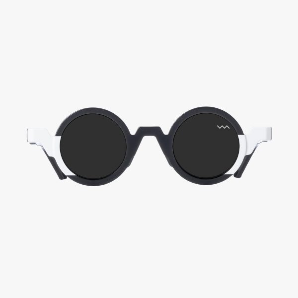 WL0105 in White with Barberini Mineral Crystal Lenses is a round-shaped sunglass frame from the VAVA WHITE LABEL. Handmade in Italy.