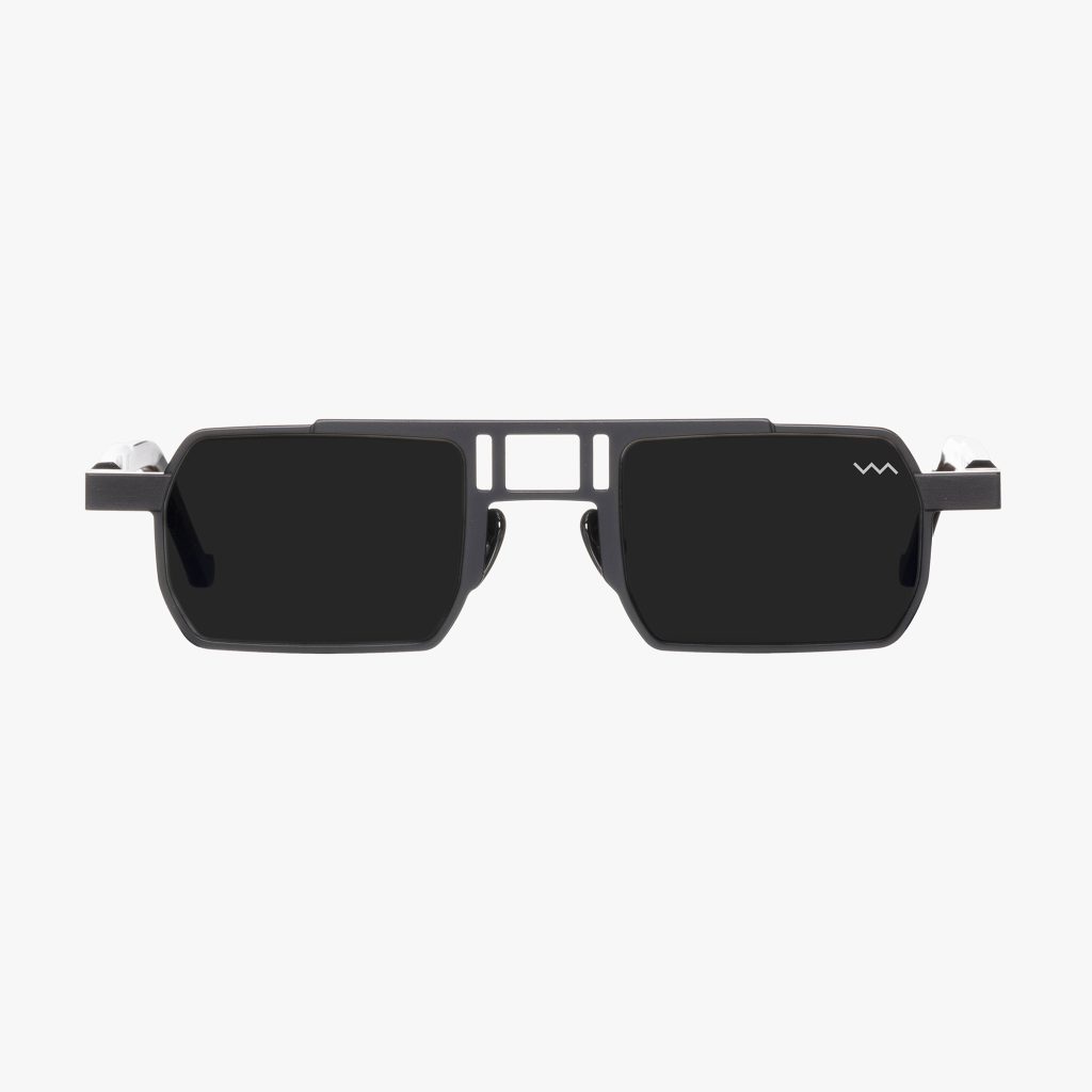 Front view of the WL0119 in Black with Barberini Mineral Crystal lenses is a rectangular-shaped sunglass frame from the VAVA WHITE LABEL. Handmade in Italy.